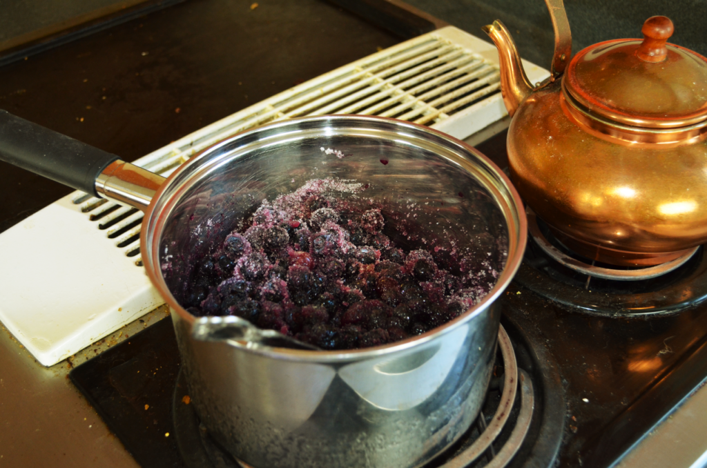 easy blueberry pie filling homemade on the stovetop