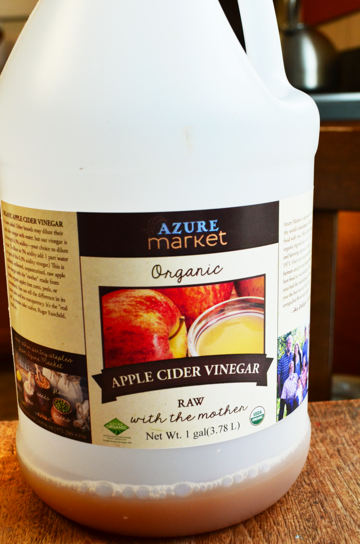 White Vinegar vs. Apple Cider Vinegar in the Kitchen Hilltop in the