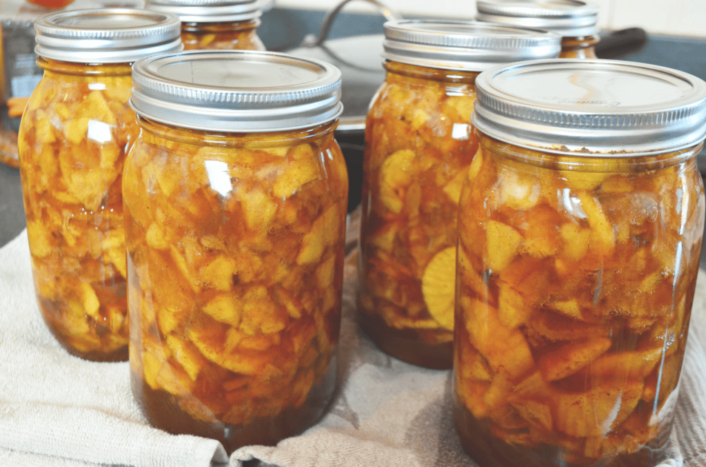 Cinnamon apple Pie filing filled Jars