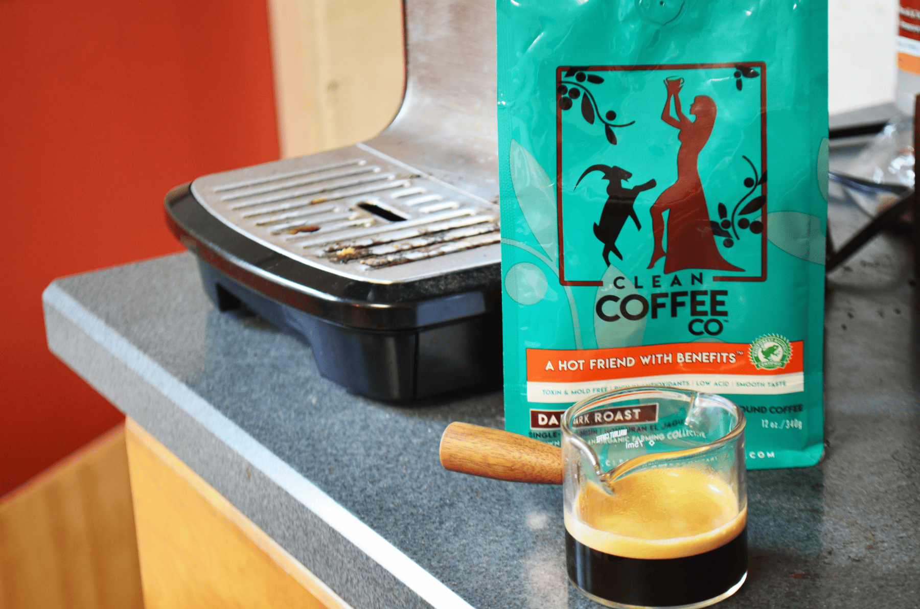 10 Best Mold-Free Coffee Brands (Clean, Ethical & Easy to Subscribe To)